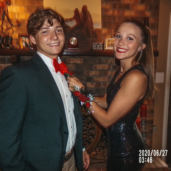 black sequin prom dress - Picture 1 of 3